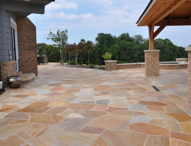 Gobi Yellow, Flagstones